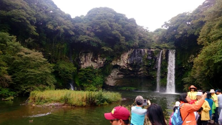 Cheonjiyeon Waterfalls